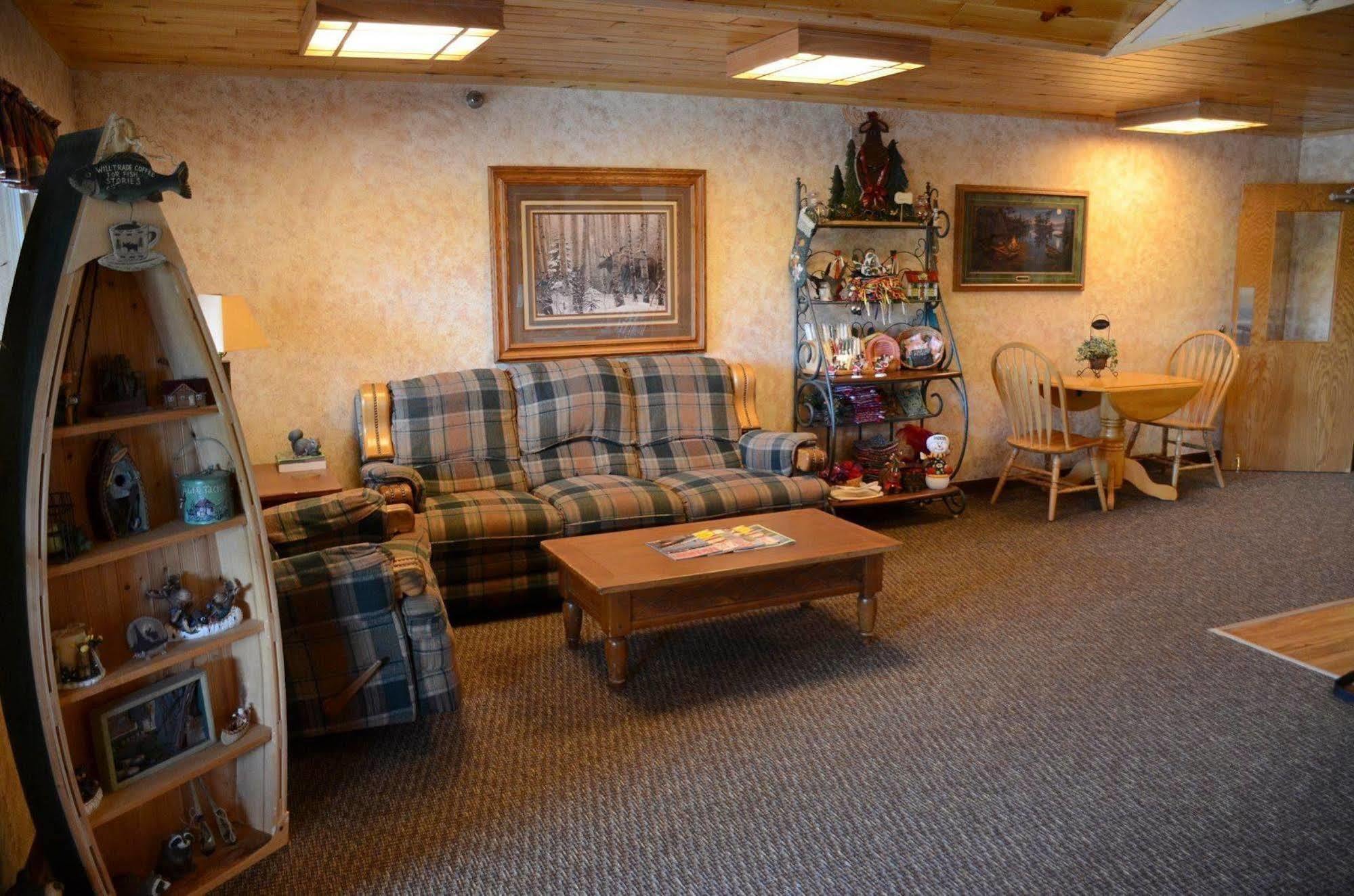 Chicaugon Lake Inn Gaastra Exteriér fotografie